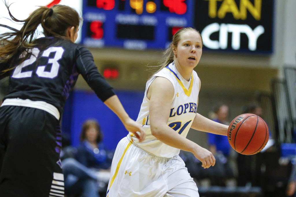 Allie Prososki played one season for the UNK women’s basketball team before switching to soccer. At Kearney Catholic High School, she set the career record for 3-pointers made and helped lead the Stars to three straight state tournaments, including a pair of state runner-up finishes.
