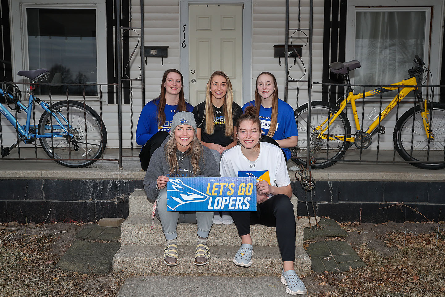 The UNK women’s basketball team is close on and off the court. Clockwise from top left, Brooke Carlson, Maegan Holt, Shiloh McCool and Elisa Backes live together with two other teammates. Klaire Kirsch, front left, is the other fourth-year player. (Photo by Erika Pritchard, UNK Communications)