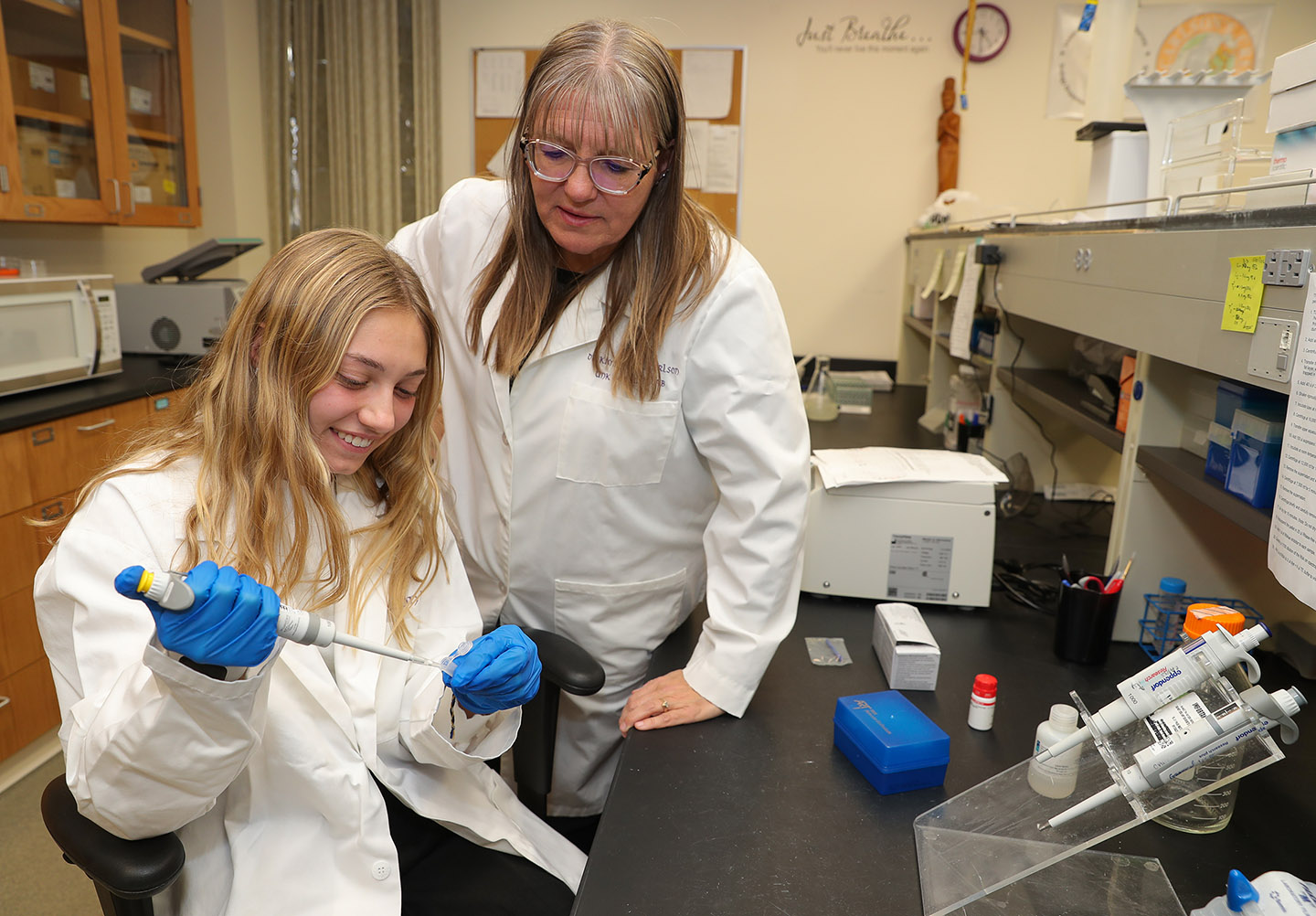UNK freshman Ella Buhlke, left, and biology professor Kim Carlson have been conducting research together since 2019, when Buhlke was a sophomore at Central City High School. (Photos by Erika Pritchard, UNK Communications)