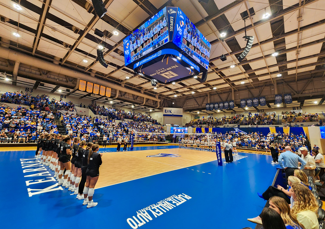 An NCAA Division II regular-season record 4,003 fans attended Wednesday night’s volleyball match between UNK and Peru State College at the Health and Sports Center in Kearney. (Photos by Todd Gottula, UNK Communications)