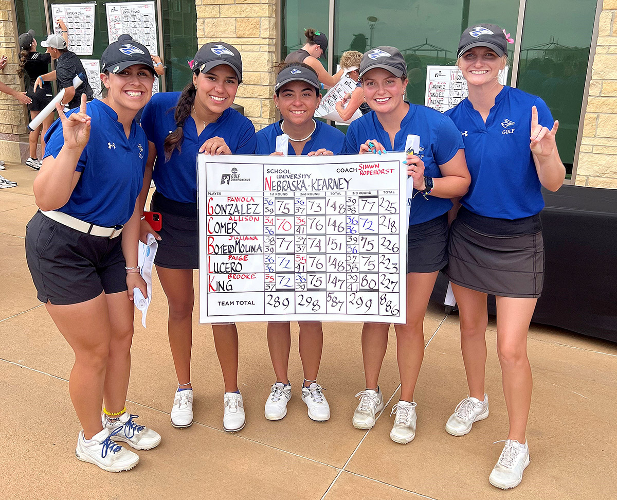The Lopers shot a school-record 886 over 54 holes at the 2023 Central Regional to qualify for the NCAA Division II Championships for the first time in program history. (UNK Athletics)