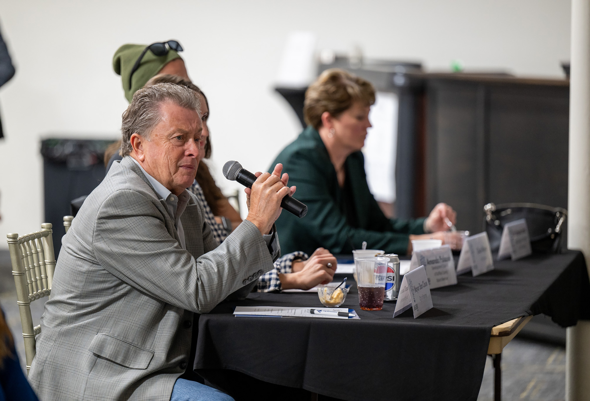 Mayor Stan Clouse was one of the judges during Wednesday evening’s Big Idea Kearney competition.