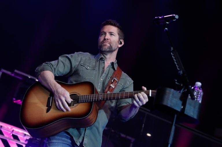 LIVE PHOTOS Josh Turner performs Friday concert at UNK UNK News