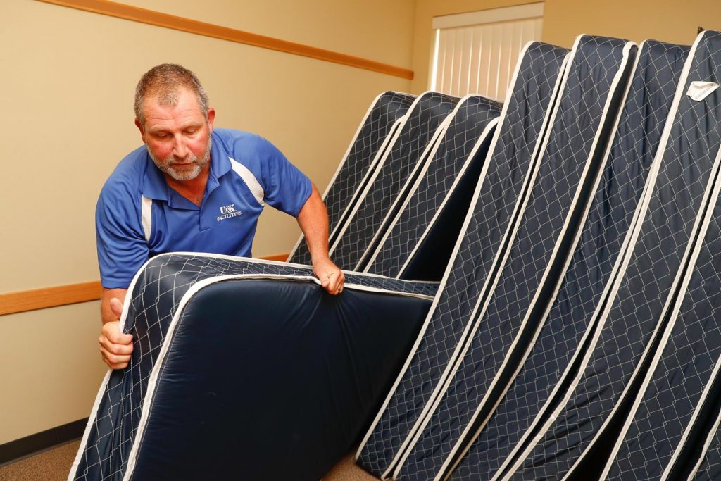 Mattresses from UNK are ‘blessing’ for Kearney, Norfolk groups helping