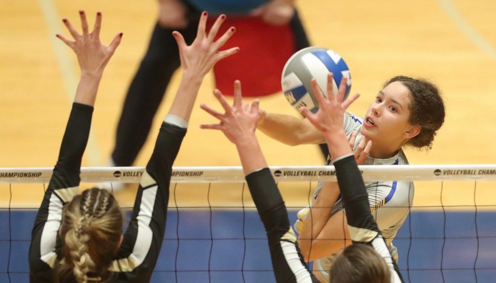Loper Volleyball UNK’s Julianne Jackson motivated by athletic family