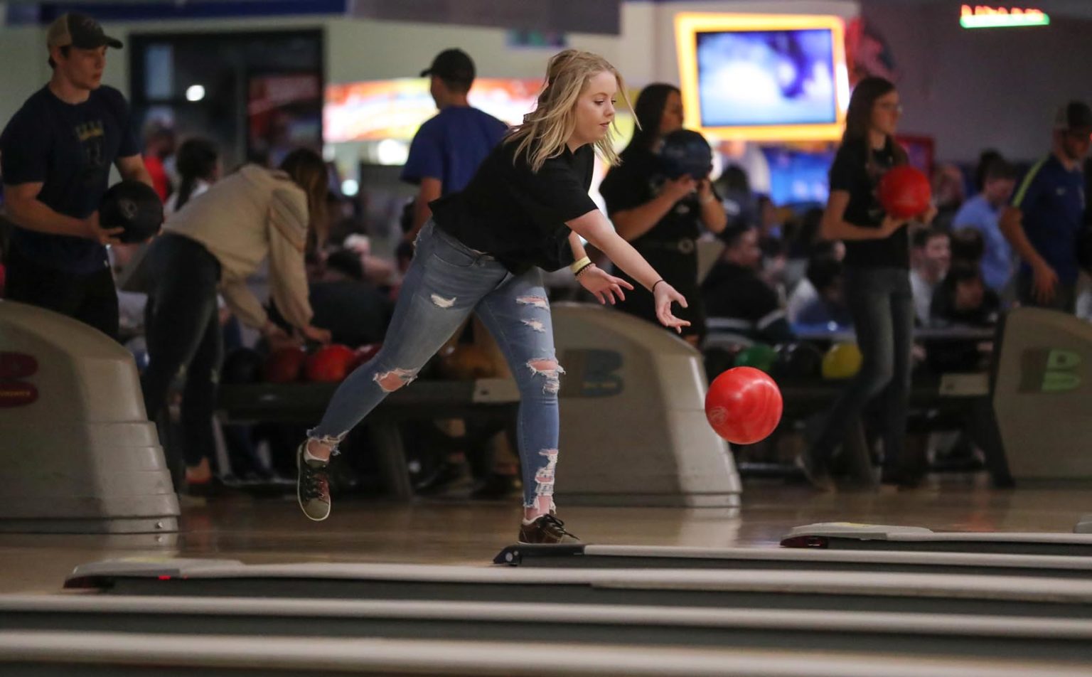 PHOTO GALLERY ‘Strike Out Arthritis’ bowling tournament UNK News
