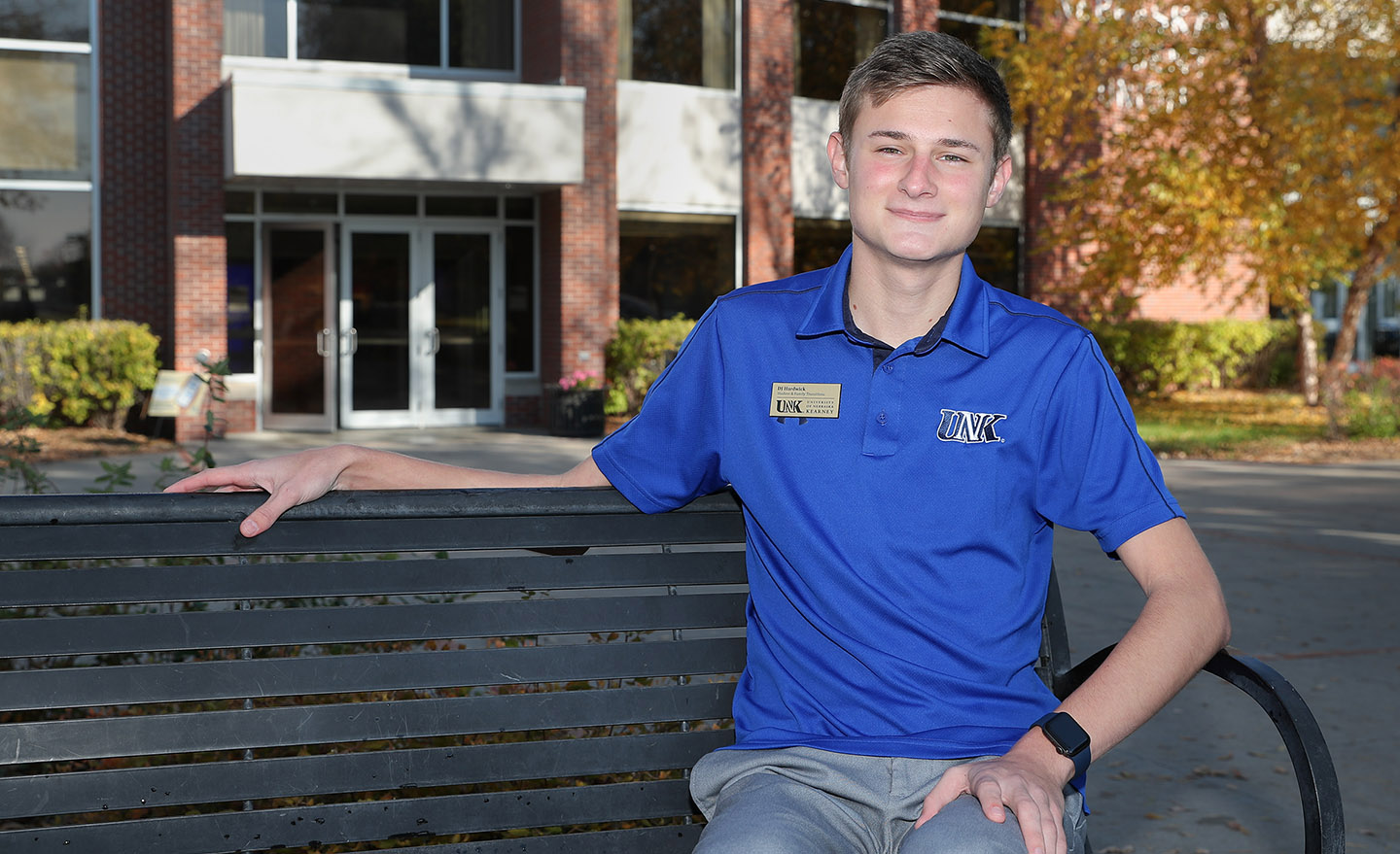 unk-senior-dj-hardwick-pays-it-forward-by-supporting-fellow-lopers
