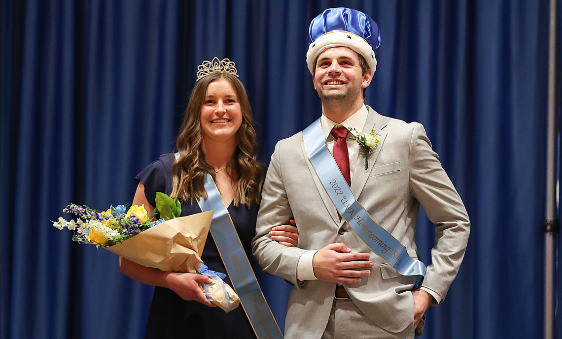 Aidan Weidner Aspen Luebbe Voted Unk Homecoming King And Queen Unk News