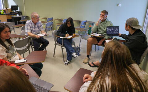 Learning to Thrive: Revamped LOPER 101 course strengthens support for first-year UNK students