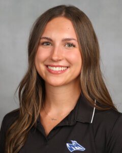 Claire Berquist headshot