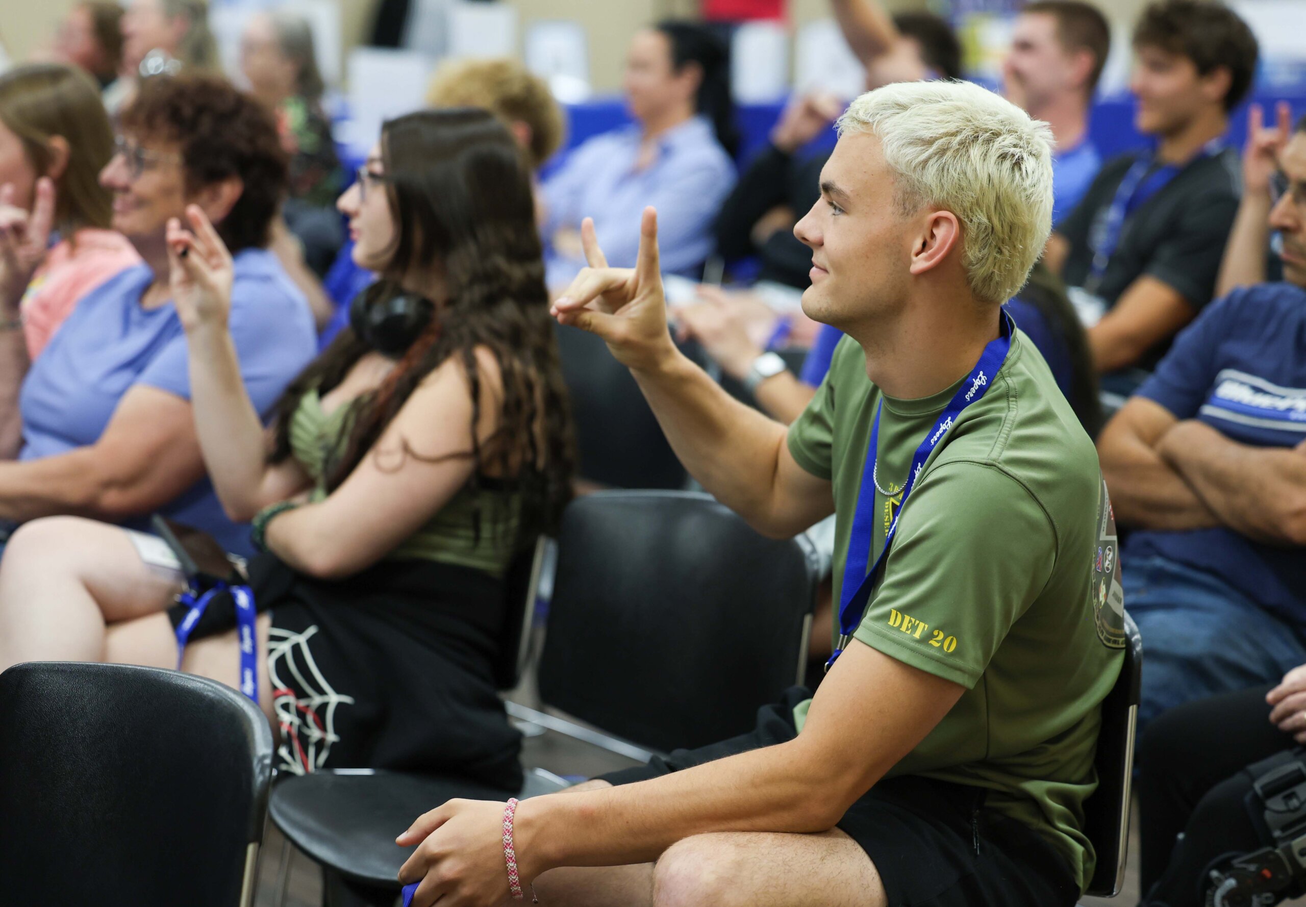 New students learn how to throw their Lopes.