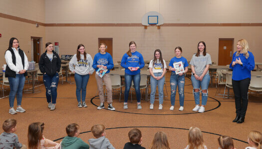 Laura Velasco and other Health Science Club members discuss dental care at a local preschool.