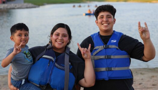 UNK students throw the lopes at Yanney Park.