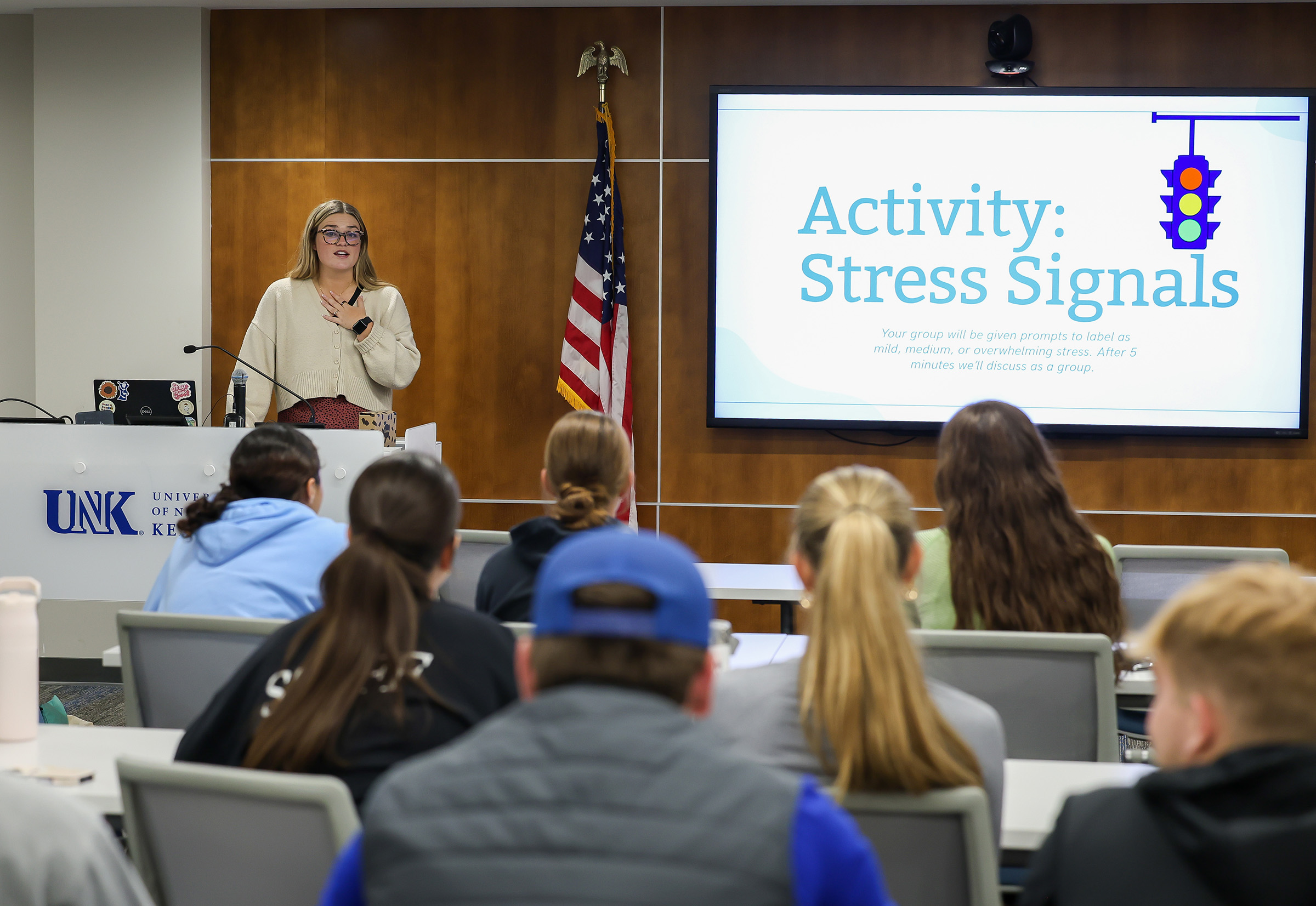 Sally Wiarda leads a THRIVE suicide prevention training session for UNK students.