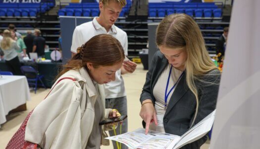UNK students attend the Career and Internship Fair.