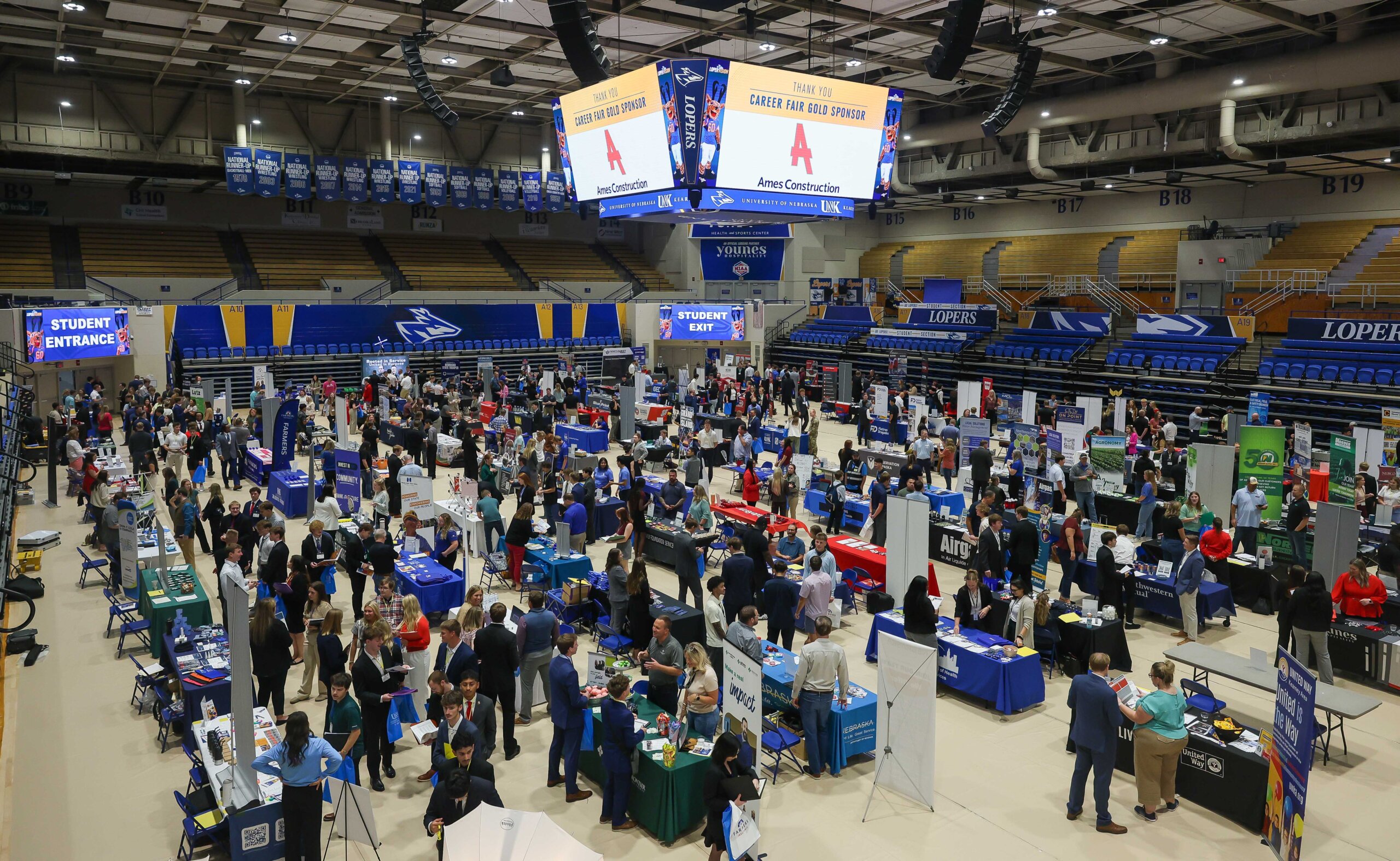 The Health and Sports Center is packed during the Career and Internship Fair.