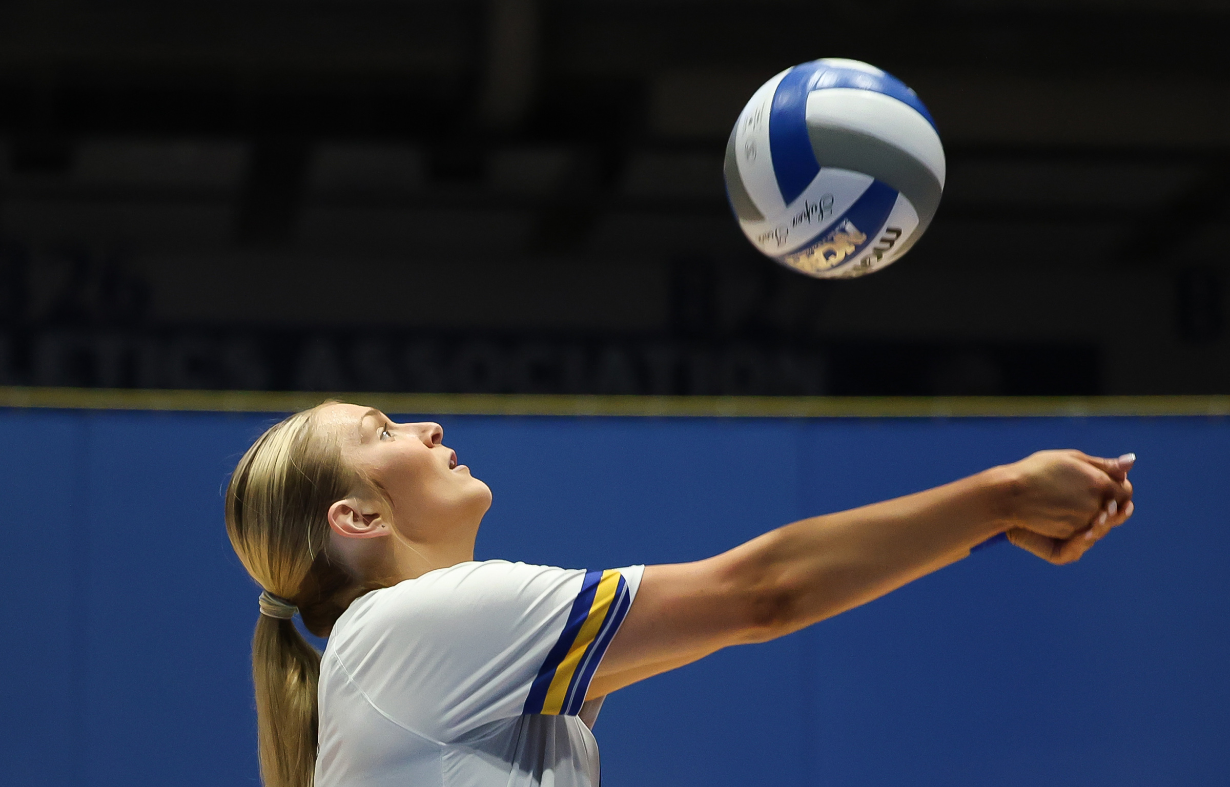 Grace Schmedding competes for UNK volleyball.